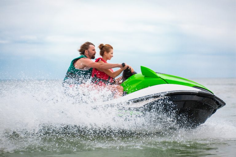 Jet ski