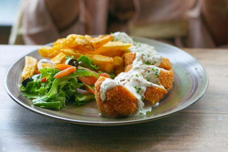 Membuat chicken cordon bleu